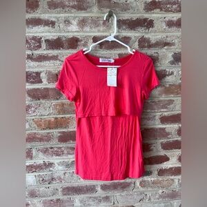 Latched Mama Vibrant Short Sleeve Top